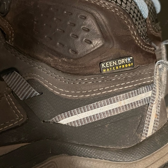 Keen Women's Targhee III Waterproof Boot Magnet/Atlantic Blue - Picture 15 of 15